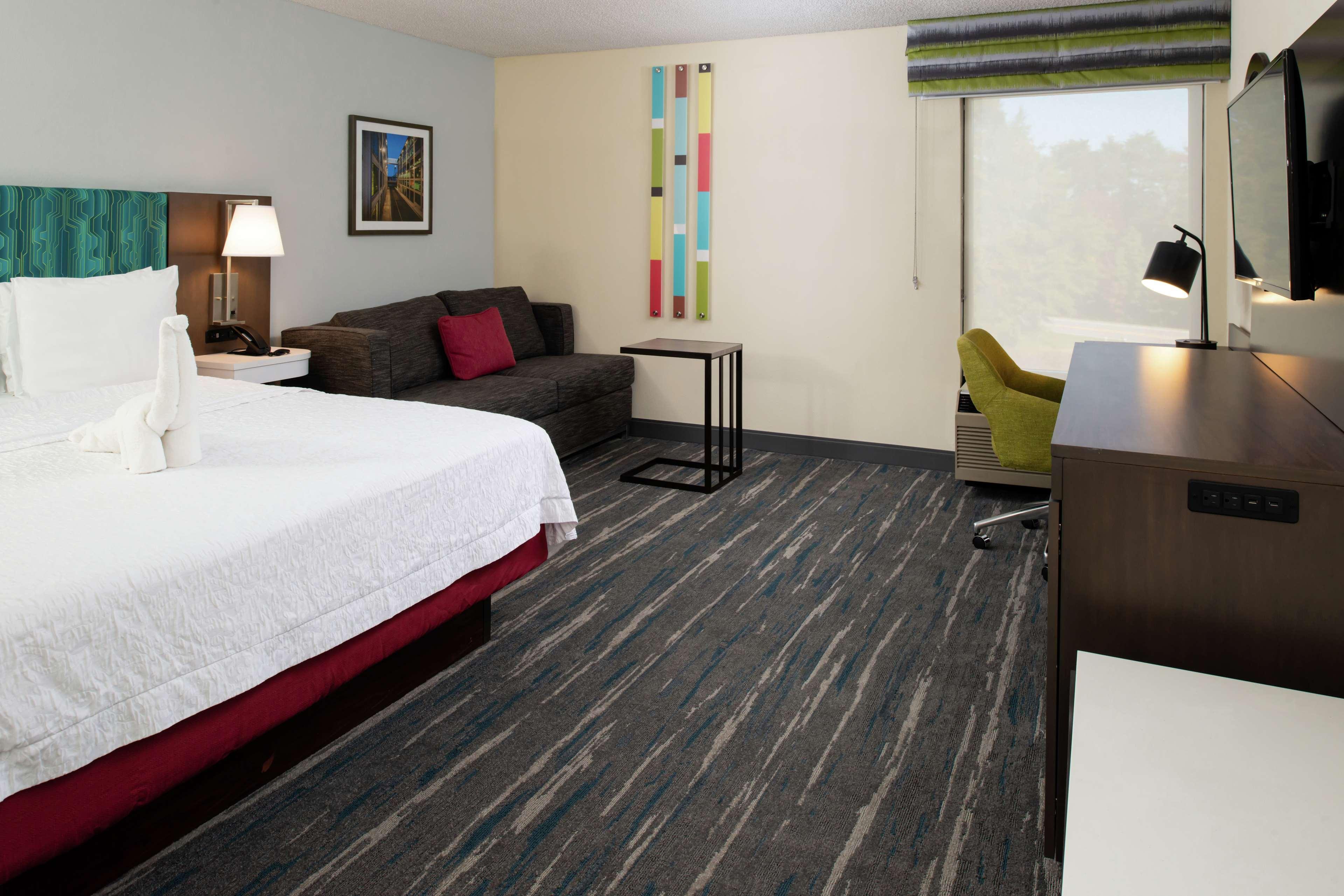 Hampton Inn Greensboro Airport Bagian luar foto