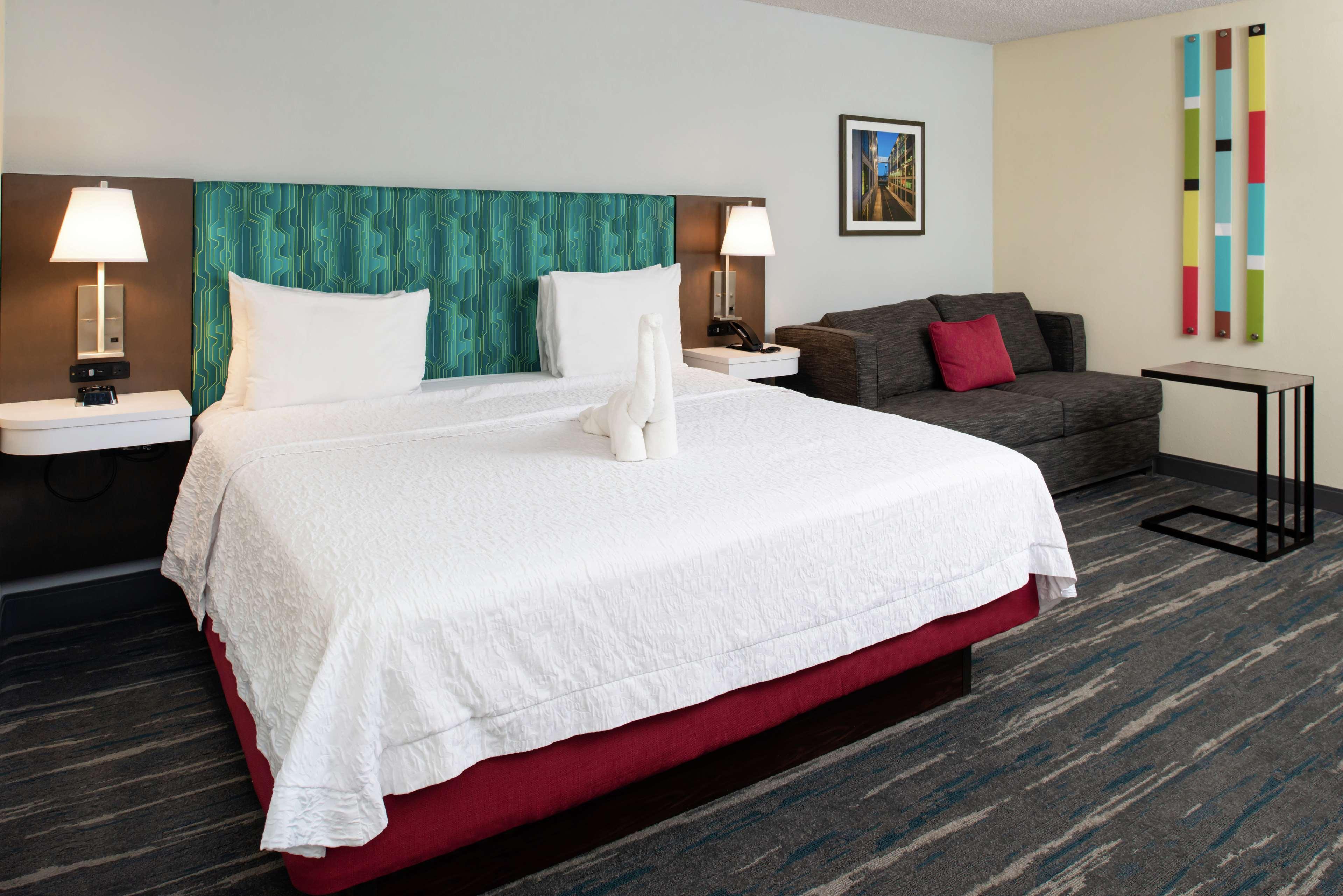Hampton Inn Greensboro Airport Bagian luar foto